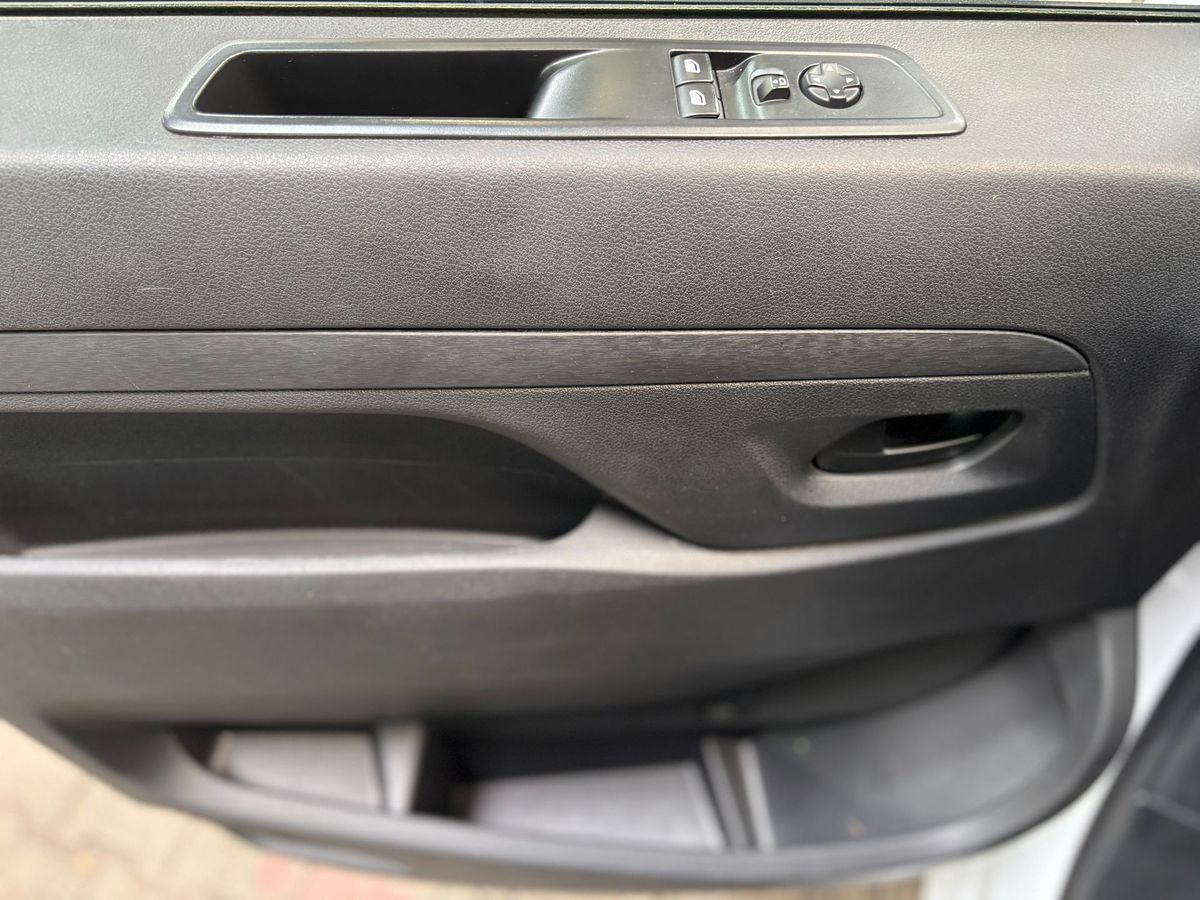 Fahrzeugabbildung Opel Vivaro 2.0 D Edition L3 #Sortimo#Kamera#Carplay#