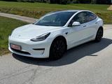 Tesla Model 3 RWD PERFORMANCE SEATS AHK WÄRMEPUMPE - Tesla Model 3 mit Anhängerkupplung