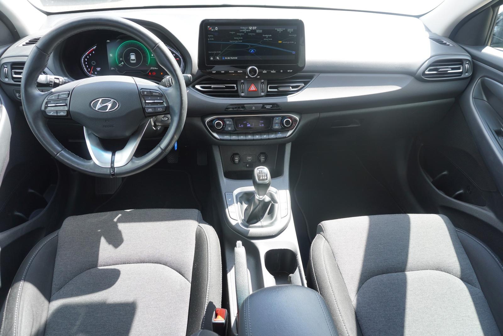 Hyundai i30 Kombi 1.0 T-GDI LED Navi Kamera PDC Tempomat