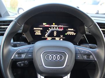 Audi A3 Limousine 35 TFSI advanced KLIMA LED NAVI ALU