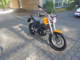 BMW G650Xcountry - BMW GELB