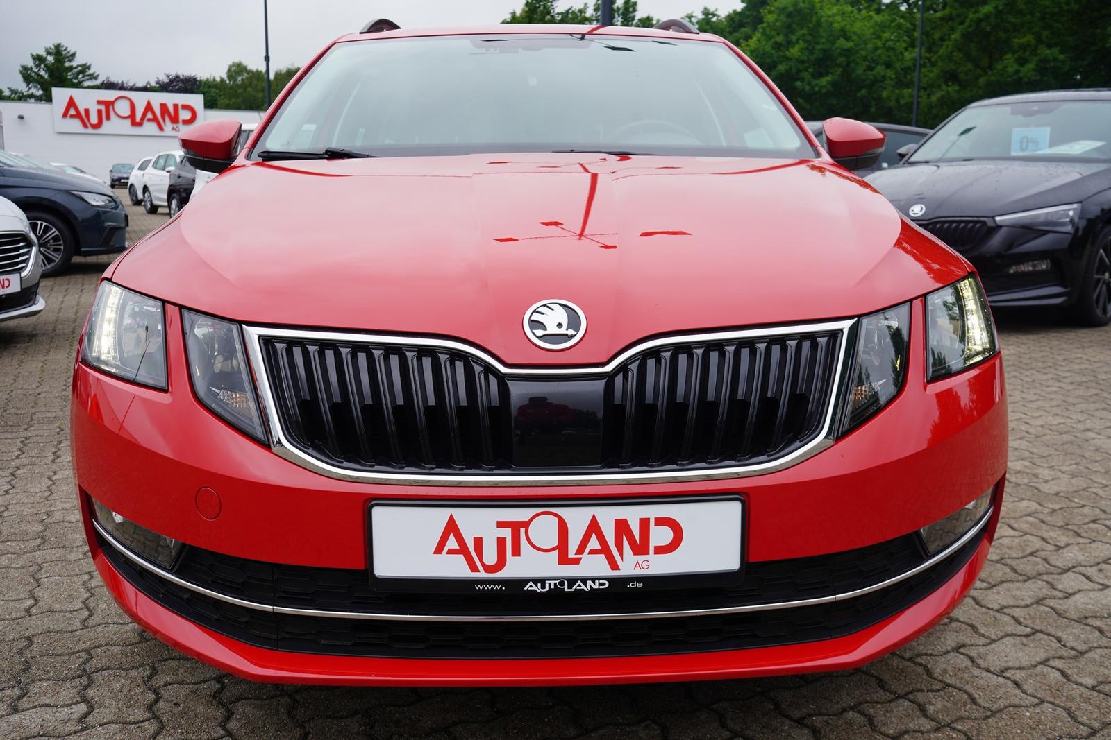 Skoda Octavia 1.6 TDI Style Navi Sitzheizung Klimaaut.