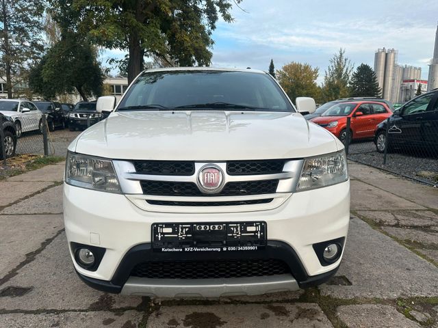 Fiat Freemont 2.0 *LEDER*NAVI*7 SITZE*AUTOMATIK*EURO5