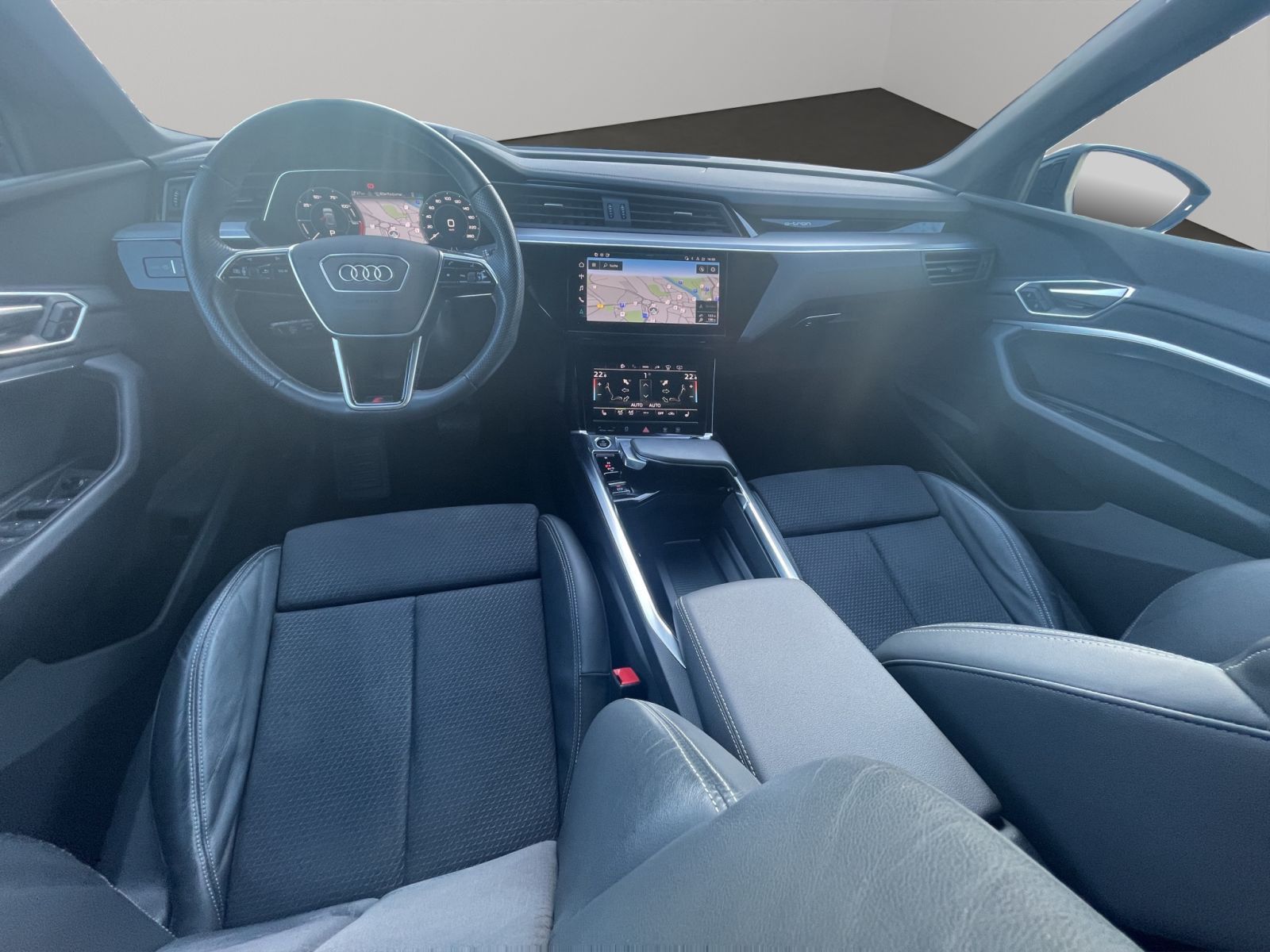 Audi e-tron - Bild 18