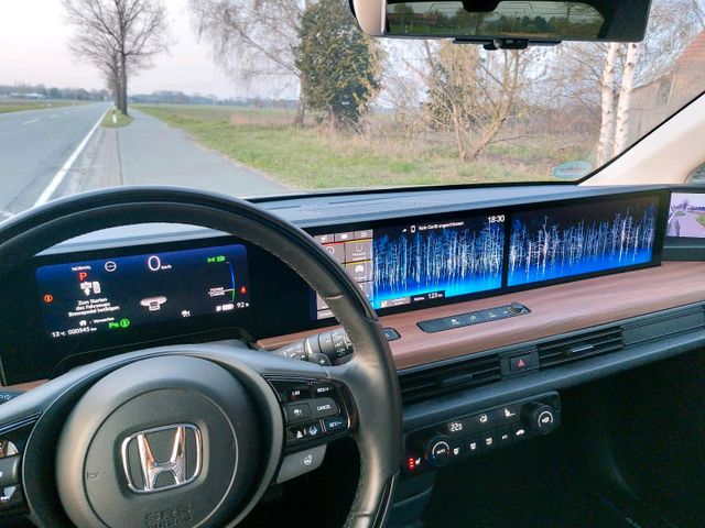 HONDA e