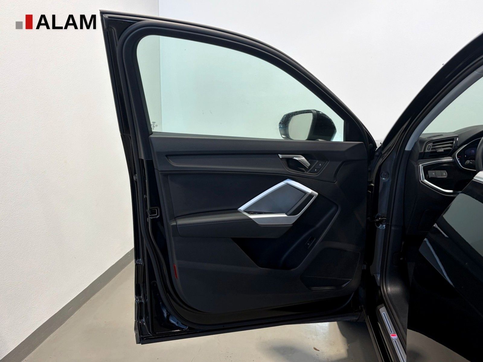 Audi Q3 SB 40 TDI quattro S line ACC AHK LED RFK ViCo foto 12