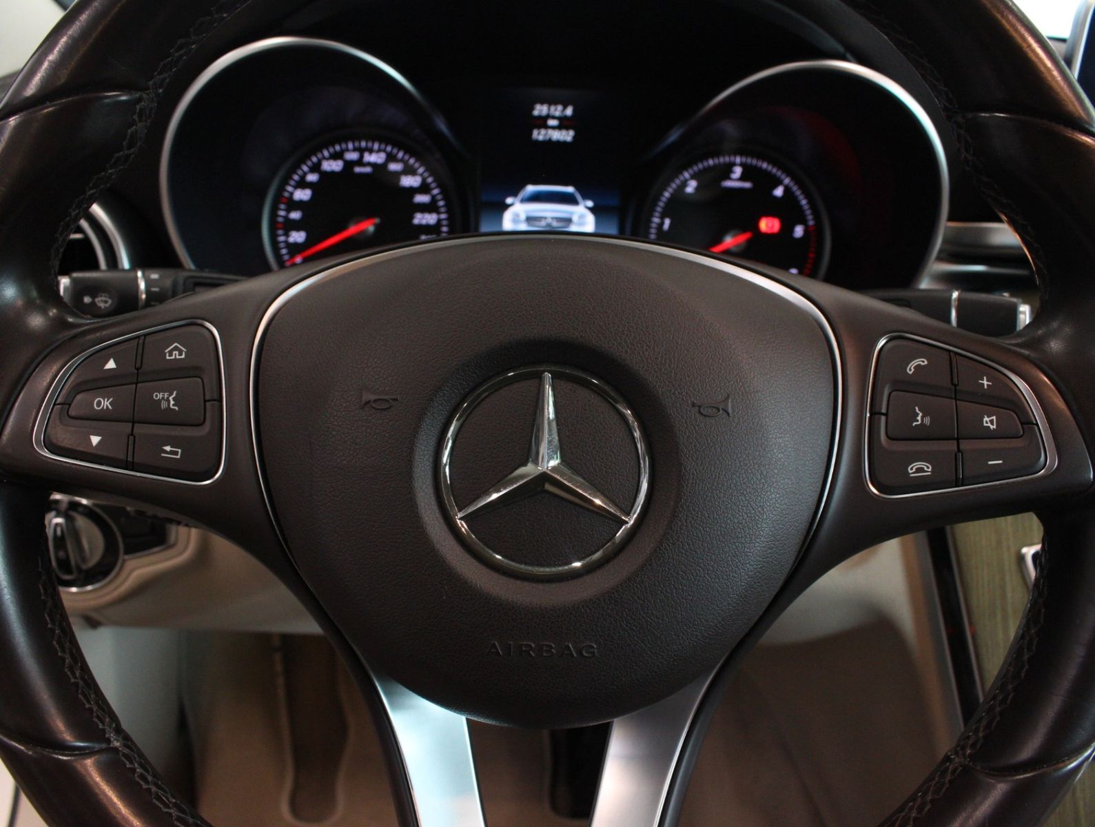 Fahrzeugabbildung Mercedes-Benz C 250 BlueTEC T EXCLUSIVE*AHK*HUD-UP