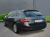 Skoda Superb Combi 2.0 Ambition TDI+Anhängerkupplung+S - gebrauchte Skoda Superb aus dem Jahr 2021