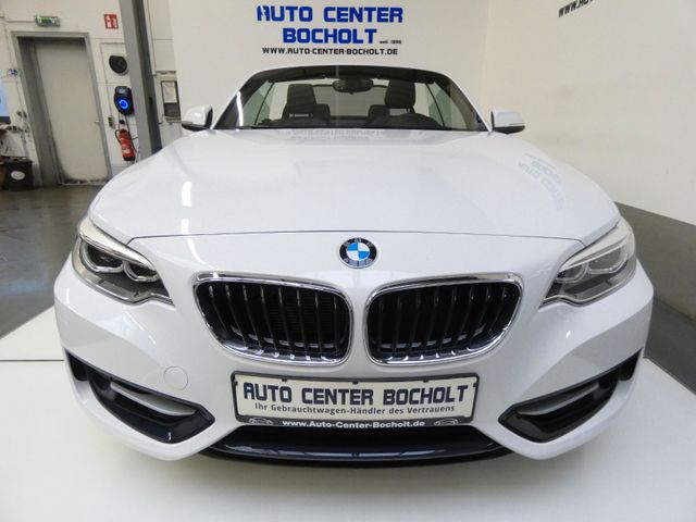 BMW 218 i Sport Line*Aut*Navi*Xenon*Leder*PDC*LM