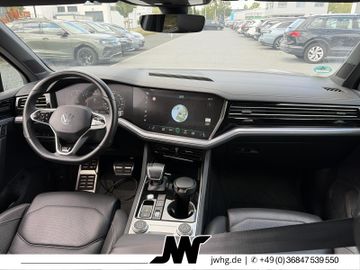 Volkswagen Touareg - 2