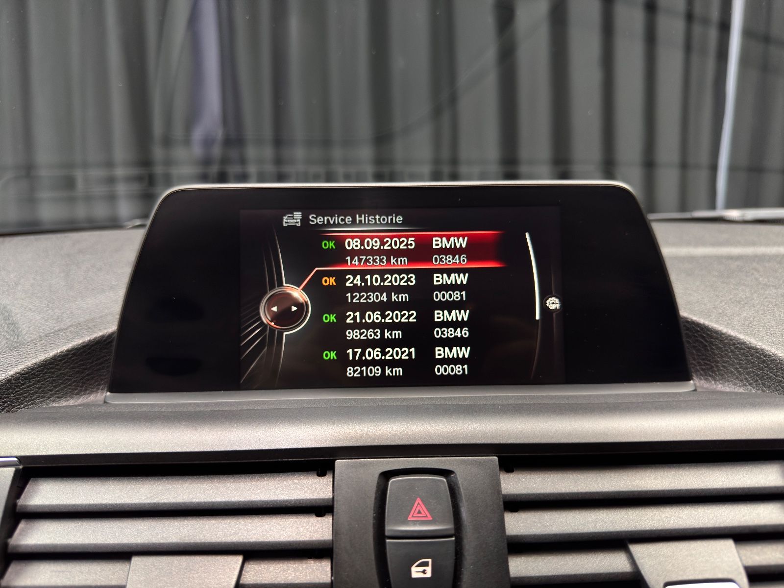 Fahrzeugabbildung BMW M240i Coupe xDrive|M-PERFORMANCE|1.HAND|