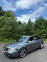 Audi S4 2.7 quattro Avant - rs4 Technik  - Audi S4 aus 2000: Kombi