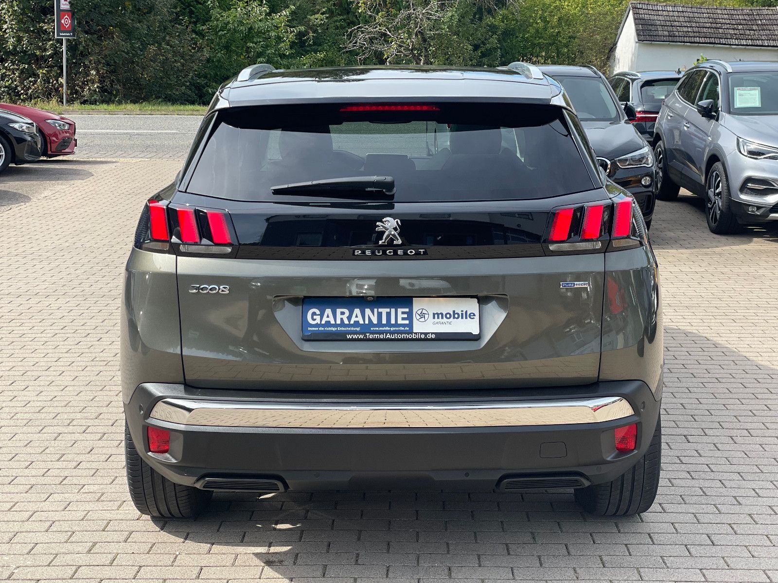 PEUGEOT 3008, 2016, Benzin, 131 PS