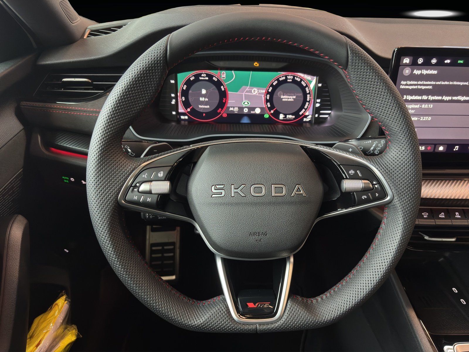 Fahrzeugabbildung SKODA Octavia Combi RS 2,0 TSI 195 kW DSG AHK/PANO/HUD