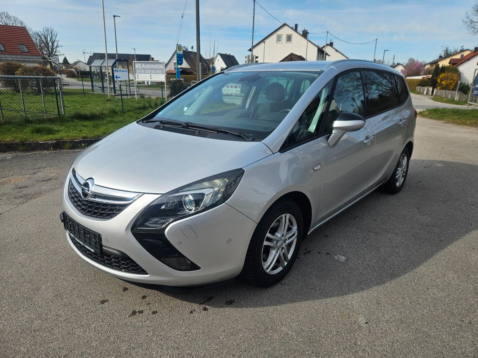 Opel Zafira C Tourer Style