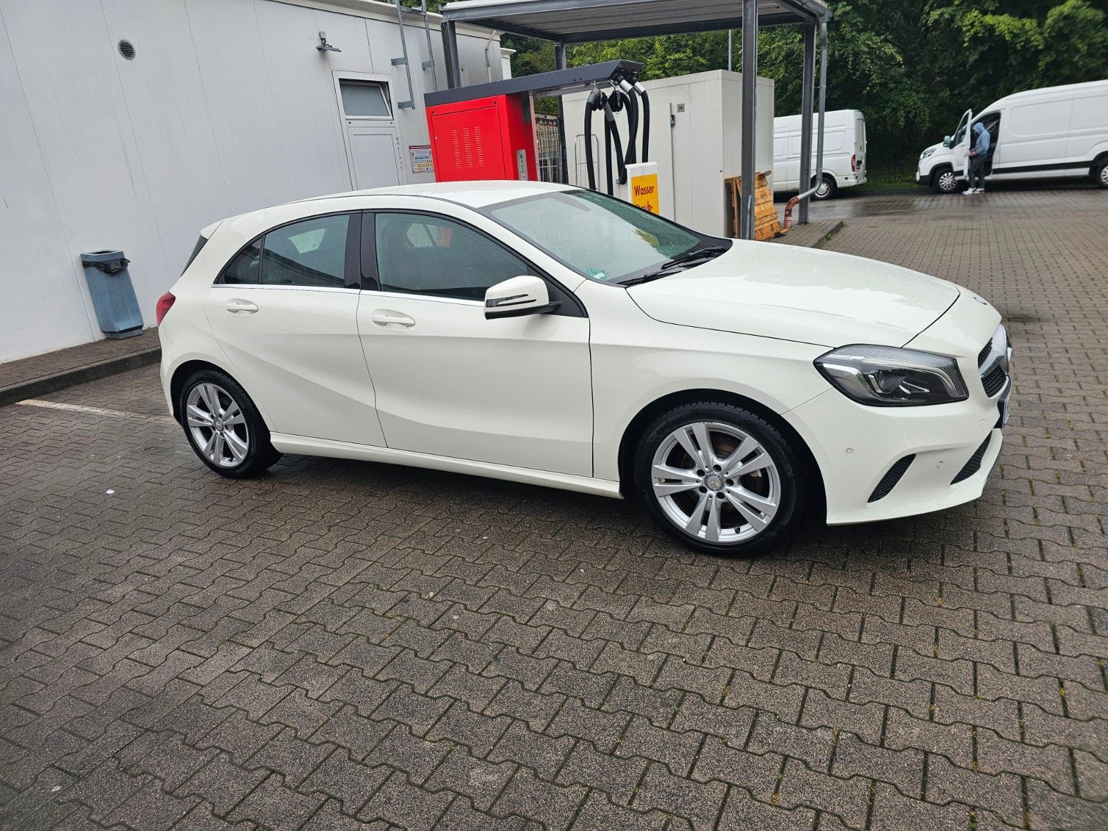 MERCEDES-BENZ A 160