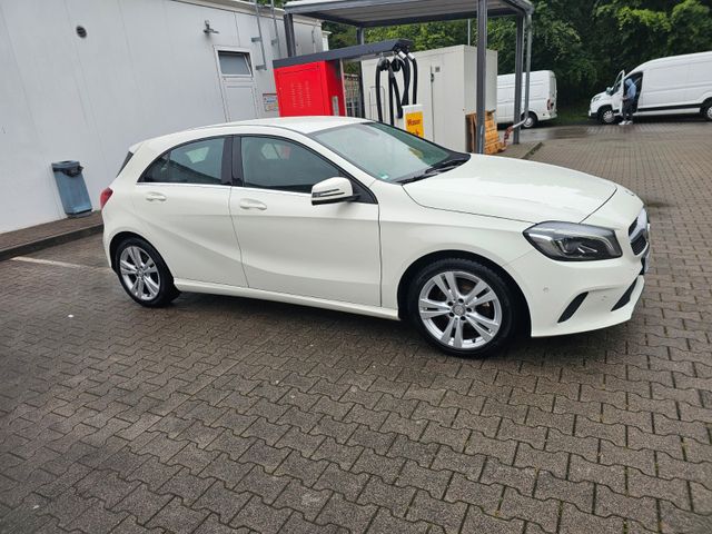 MERCEDES-BENZ A 160