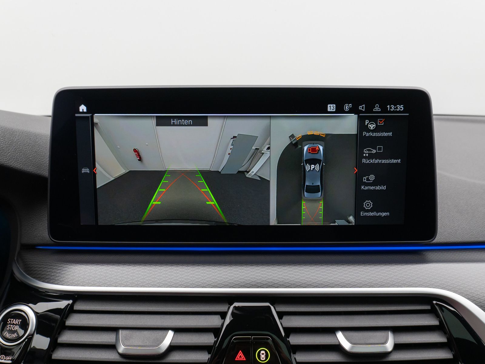 Fahrzeugabbildung BMW M550i xD Laser SoftClos 360°HUD DAB H/K DisplKey