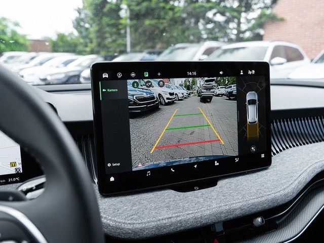 Superb Combi 2.0 TSI Selection 4x4 DSG AHK+MATRI