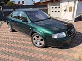 Audi A6 4.2 tiptronic quattro - Top gepflegt  - Audi A6 aus 2000: Limousine