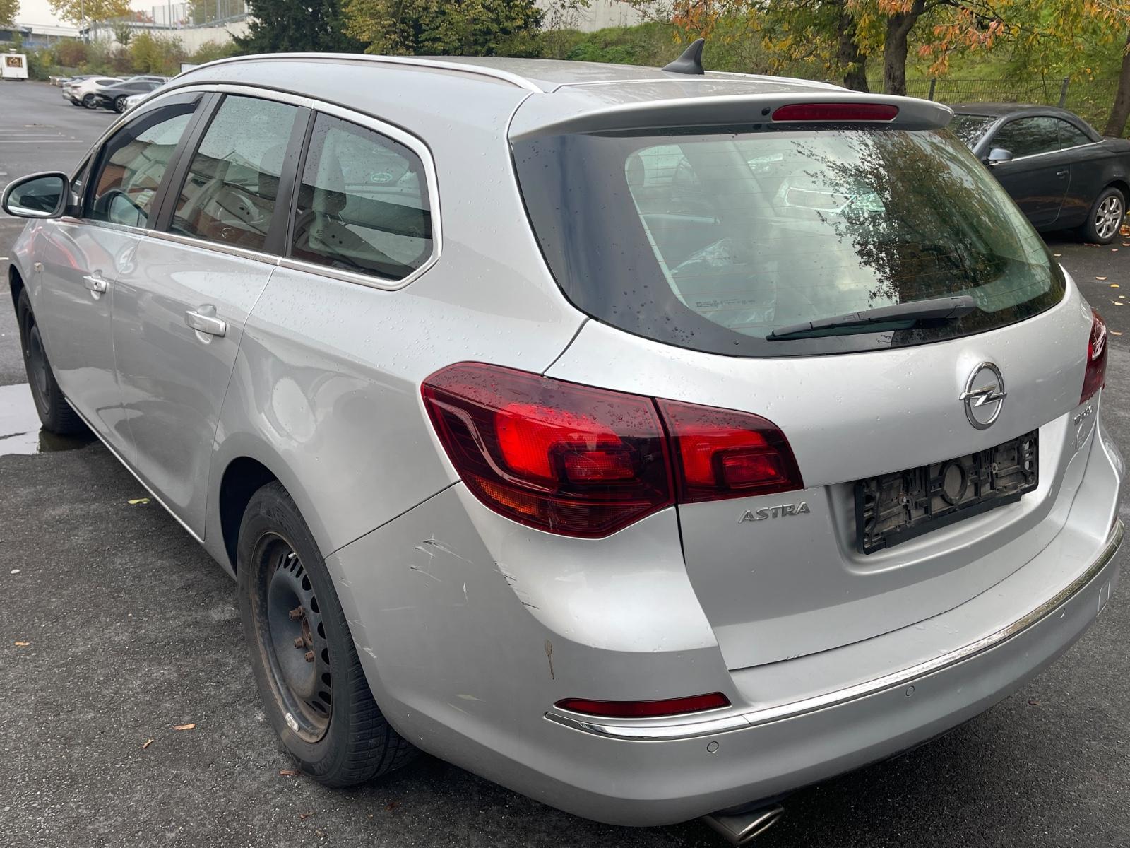 Opel Astra 2015 — photo 5