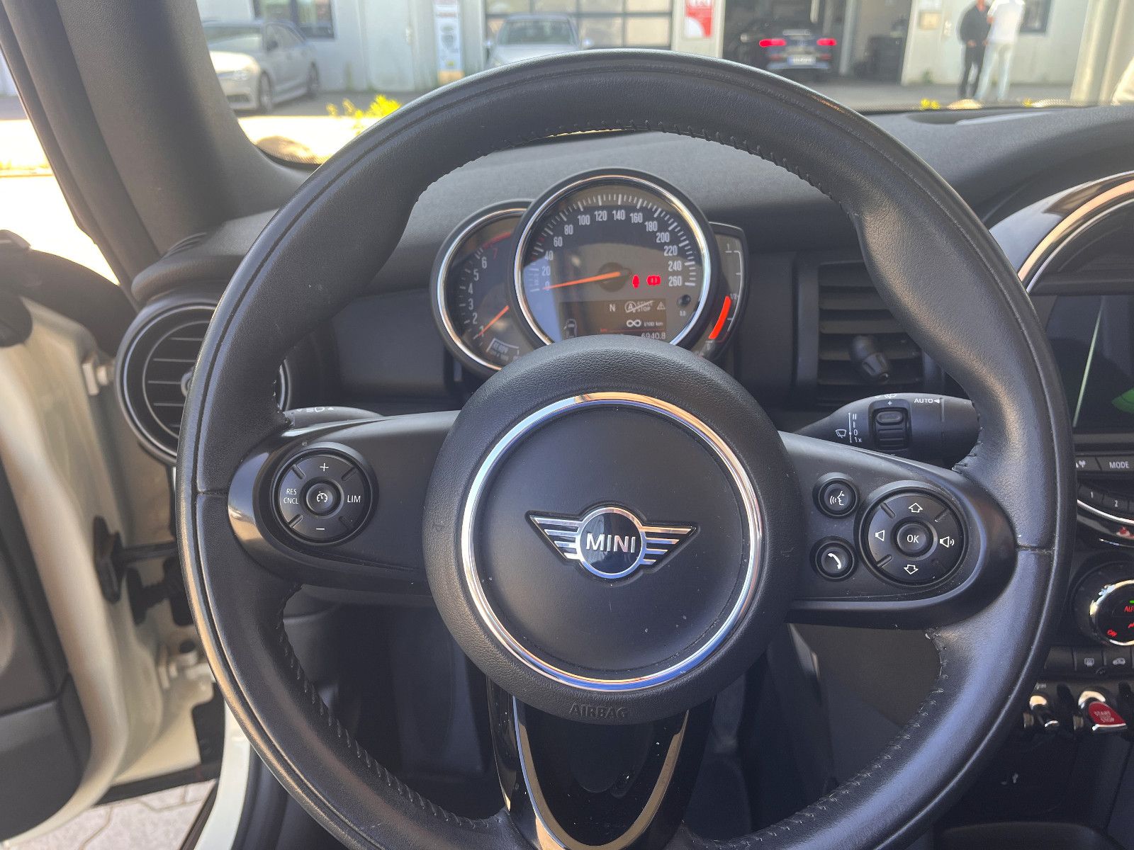 Fahrzeugabbildung MINI One Cabrio
