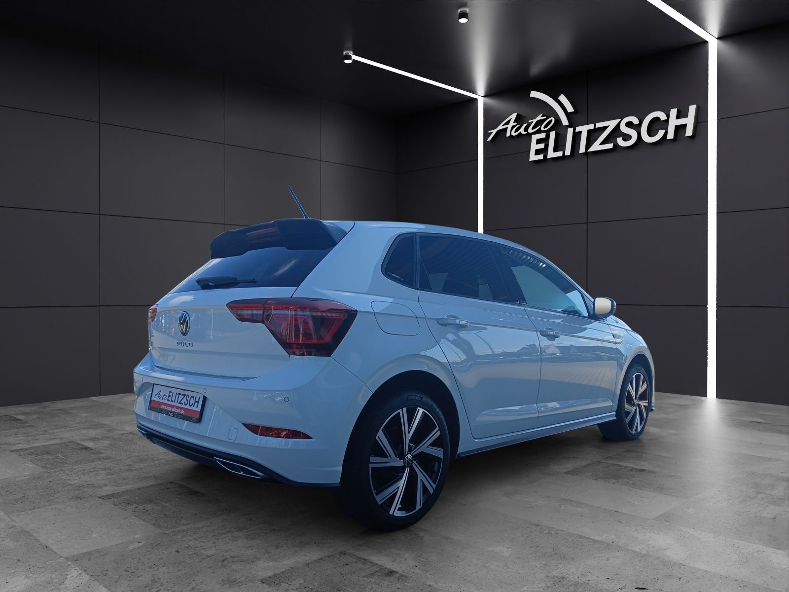 Fahrzeugabbildung Volkswagen Polo TSI R-Line Matrix Pano ACC PDC SH 17"