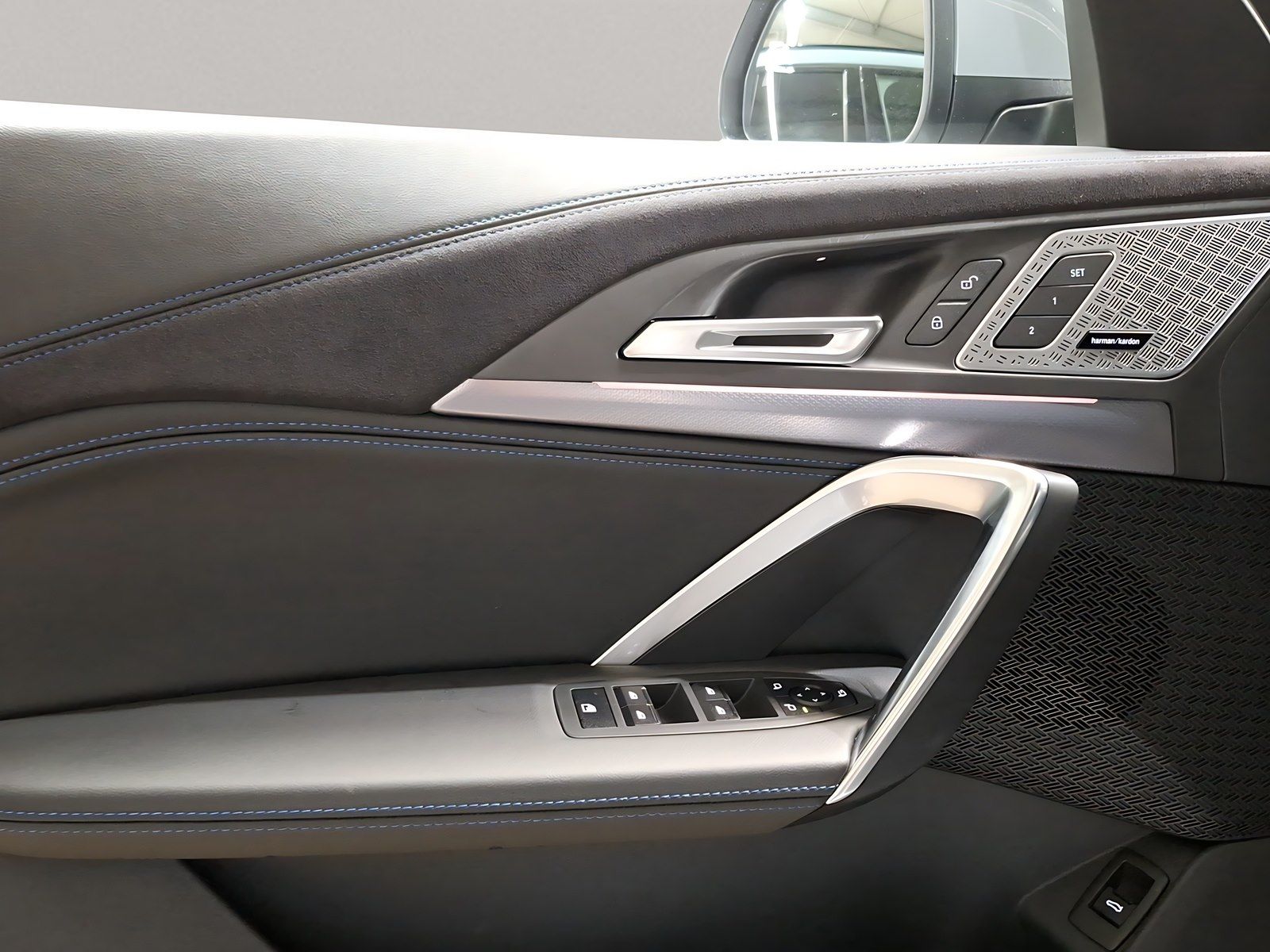 BMW iX2 - Bild 16