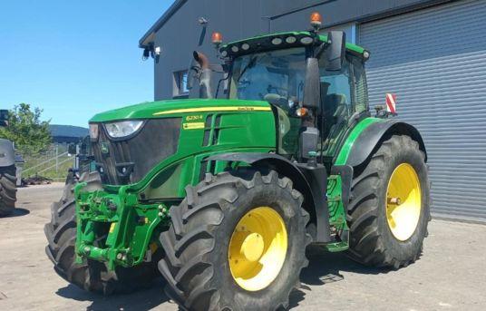 John Deere 6230R