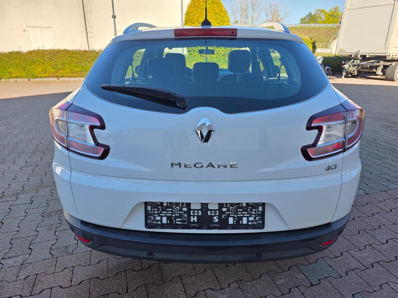 Renault Megane 2014 — engine 1.461 cm³, 110 HP (81kW)
