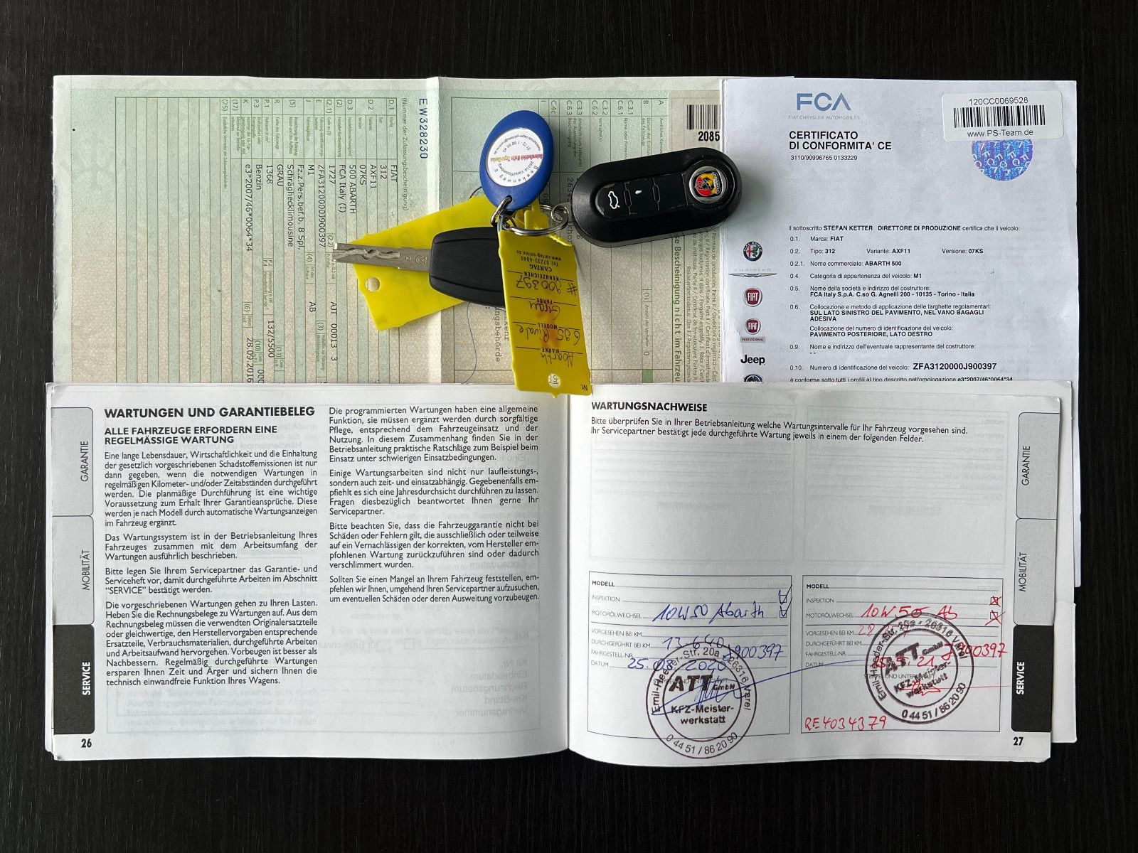 Fahrzeugabbildung Abarth Abarth 695 Rivale 175th Anniversary CARBON AKRAP