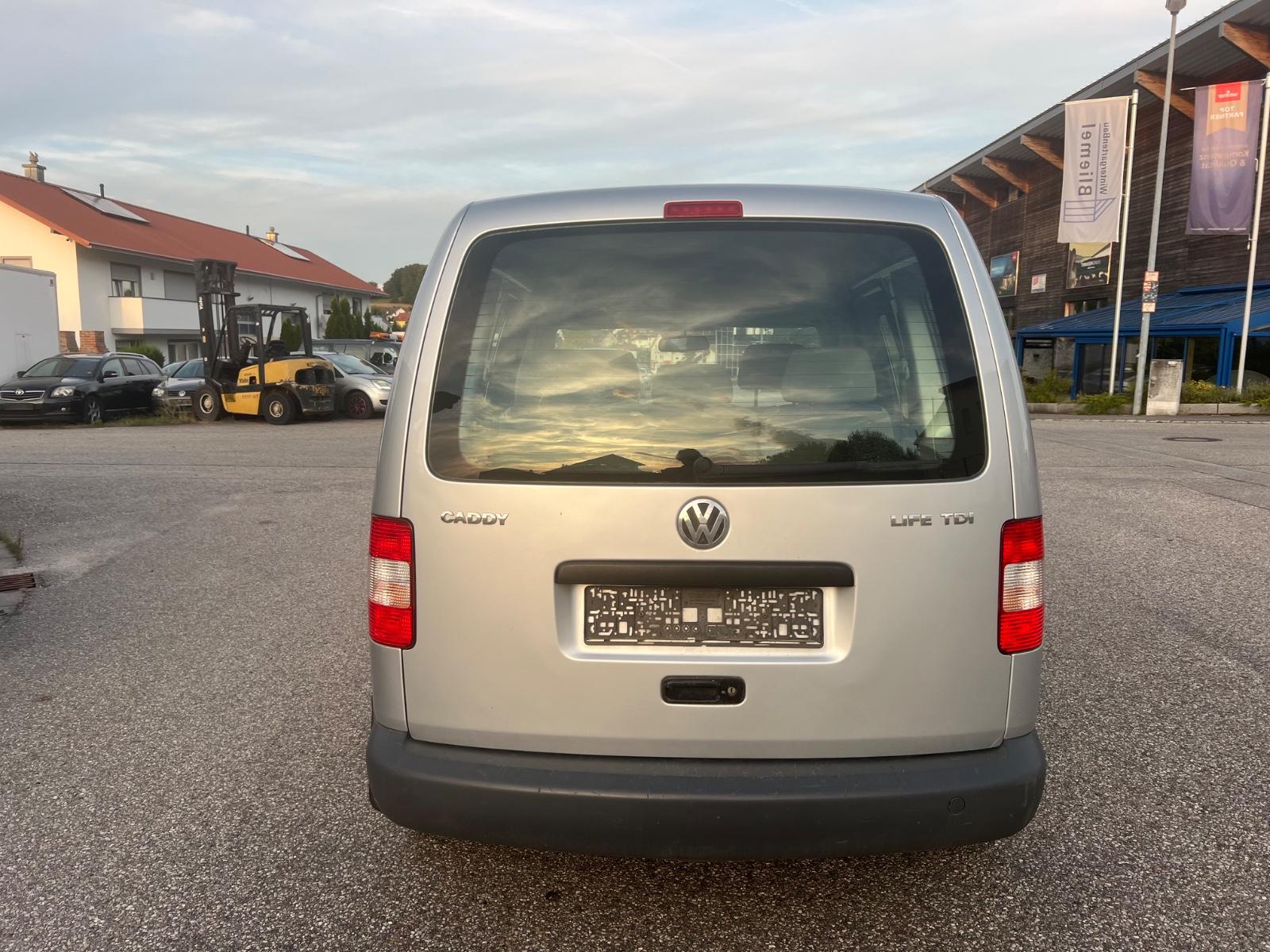 Volkswagen Caddy 2010 — photo 5