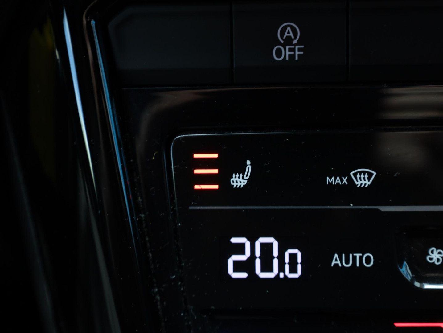 Volkswagen T-Roc R-Line 2.0 TSI 4Motion Panodak Standheiz, миниатюра 16