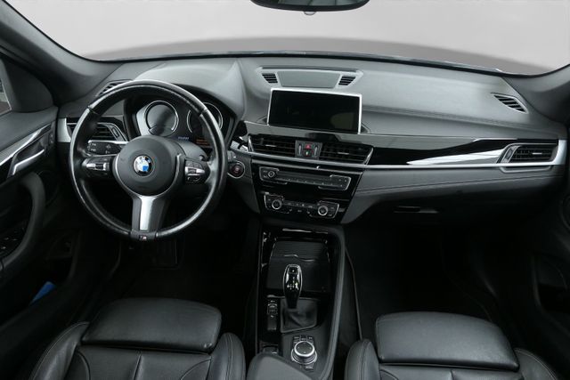 Fahrzeugabbildung BMW X1 sDrive 18i Sport Line+LED+Navi+Leder+HiFi+DAB