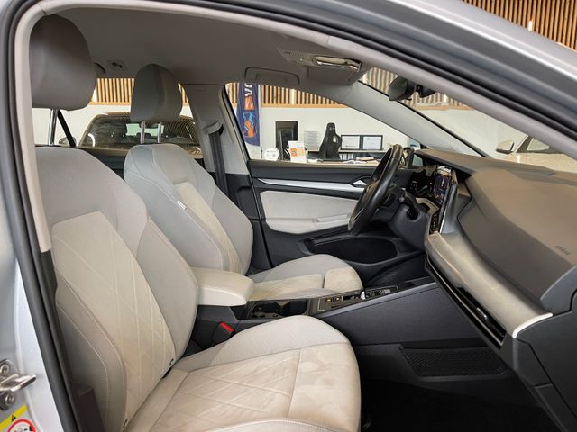 MYAUTOCENTER – Gebraucht- und Jahreswagen mit Werkstattservice in Pfaffenhofen Volkswagen Golf VIII Variant Life *1. Hand*Kamera*AHK*Klima