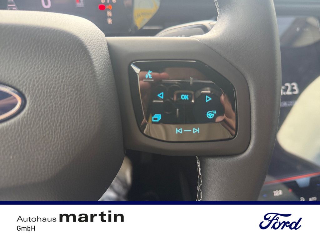 Fahrzeugabbildung Ford Capri Premium Extended Range HUD B&O MATRIX-LED