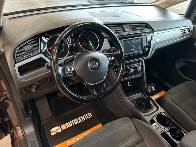 Volkswagen Touran*7-Sitzer*MASSAGE*ACC*AHK*NAV*STHZ*