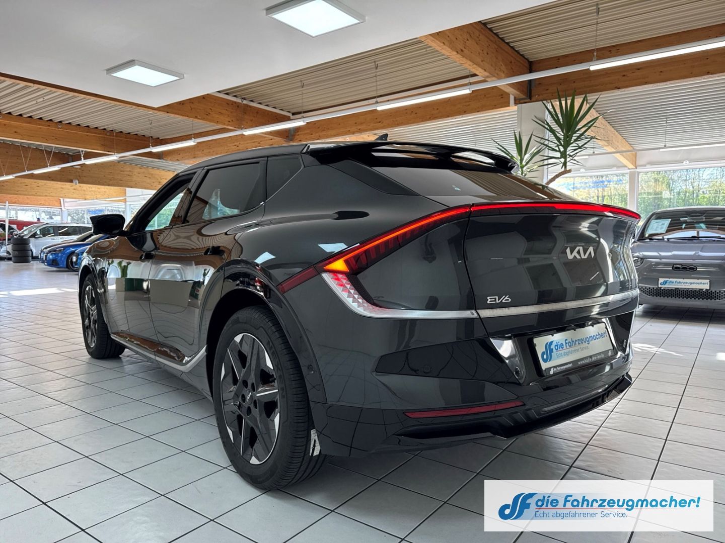 Fahrzeugabbildung Kia EV6 Earth 2WD HUD Navi Digitales Cockpit Memory
