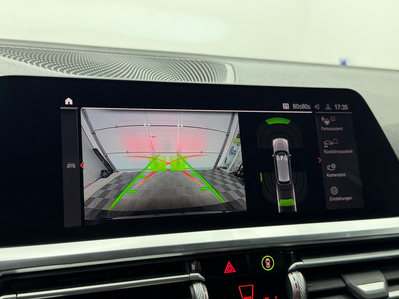Fahrzeugabbildung BMW 320 d xDrive M-SPORT/LASER/DRIVING ASS+/PANO/HUD