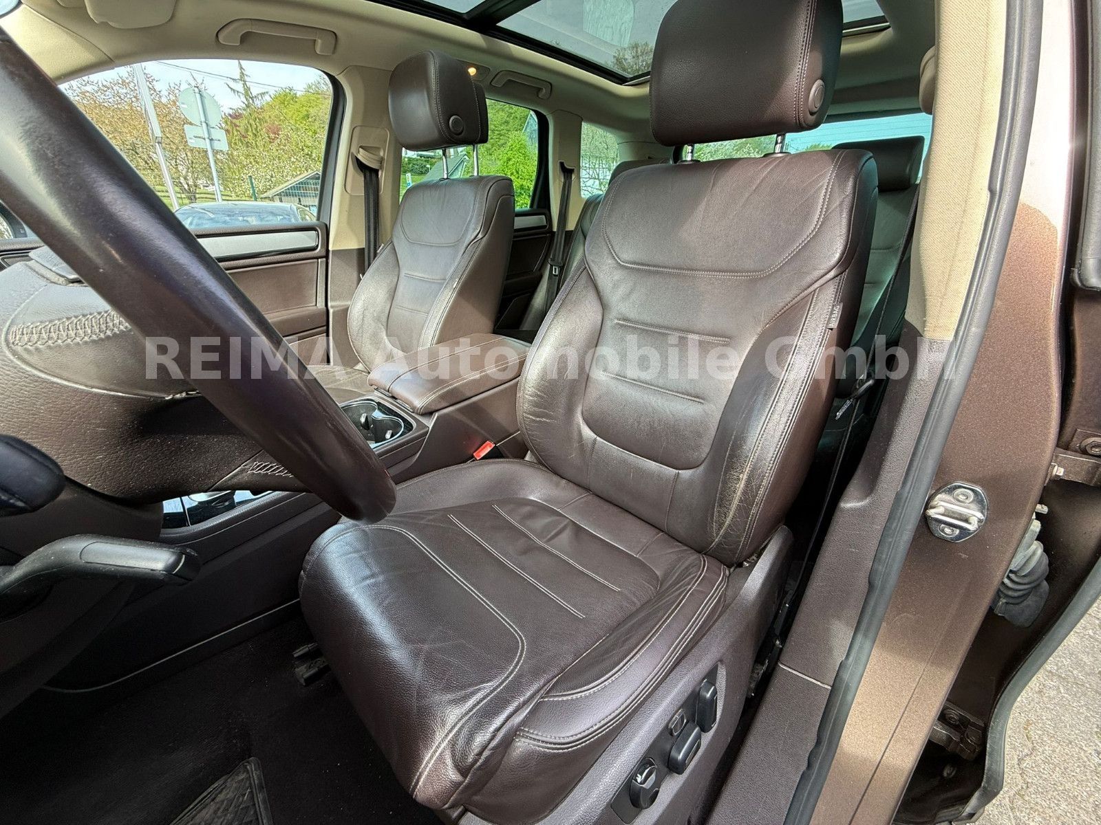 Fahrzeugabbildung Volkswagen Touareg V6 TDI,  Navi, Leder, AHK, Pano