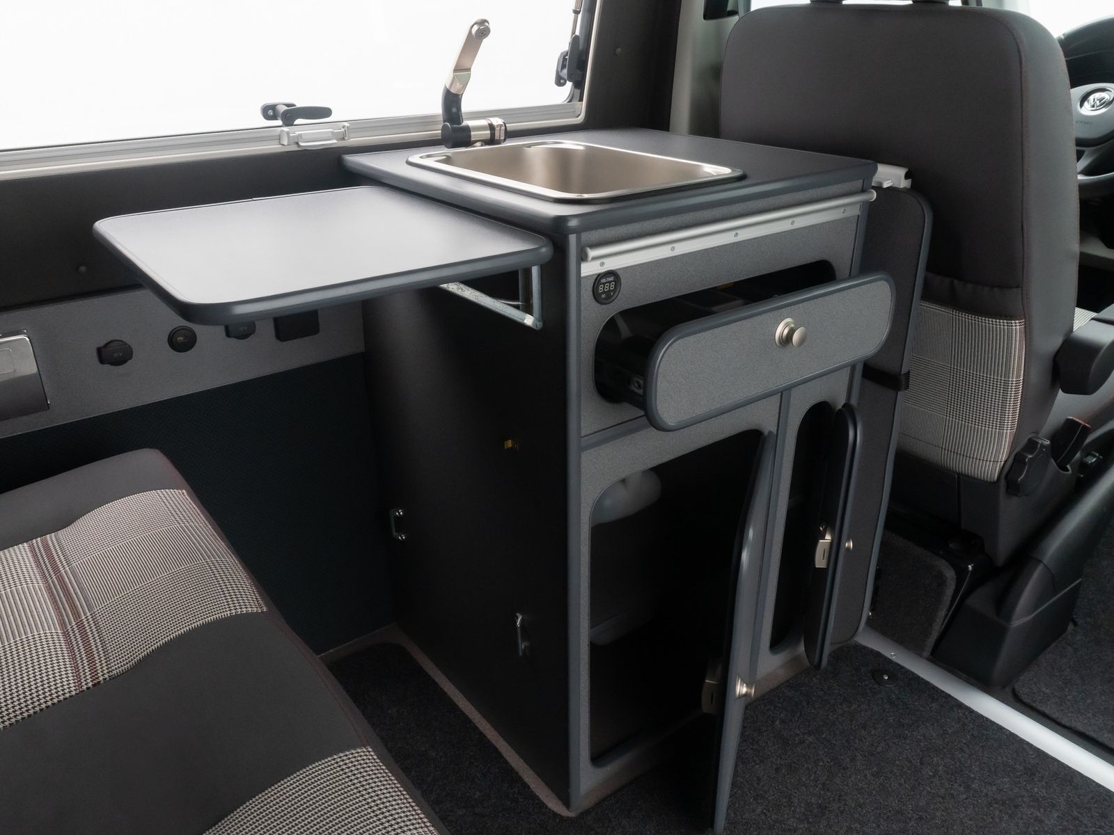 Fahrzeugabbildung Volkswagen T6 Transporter Wohnmobil CaliforniaStyle 18Zoll