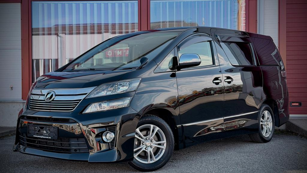 Toyota Vellfire 2.4