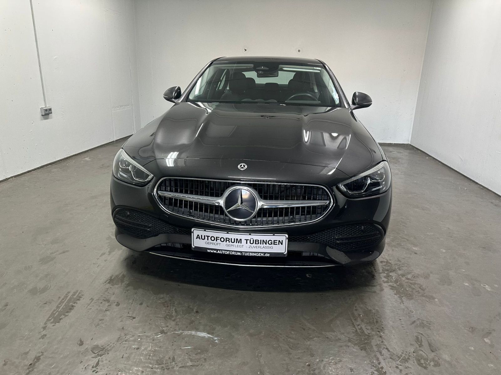 Fahrzeugabbildung Mercedes-Benz C 200 d Autom. AAVANTGARDE*AHK*KAMERA*