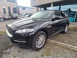 Jaguar F-Pace F-PACE Pure - Jaguar F-Pace: Pure