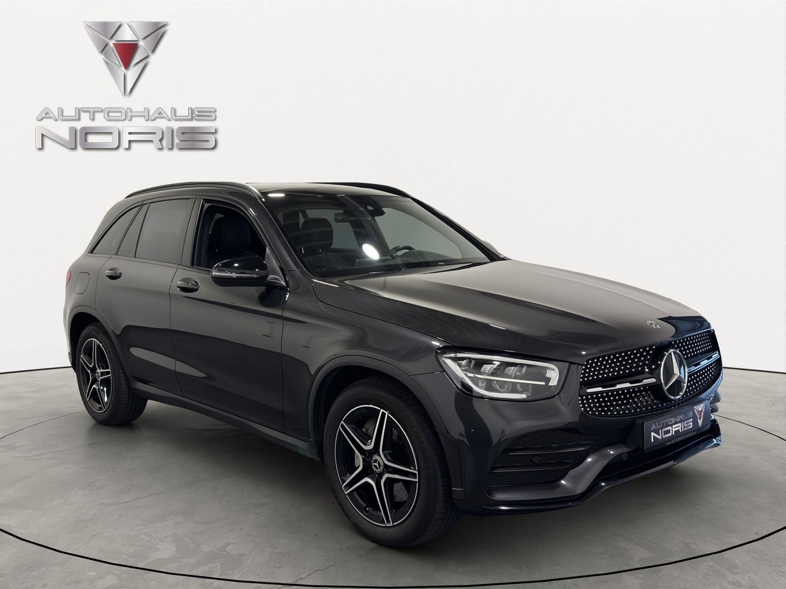 MERCEDES-BENZ GLC 200 4Matic AMG-LINE *NIGHT*PANO*AHK*WIDE*KAM