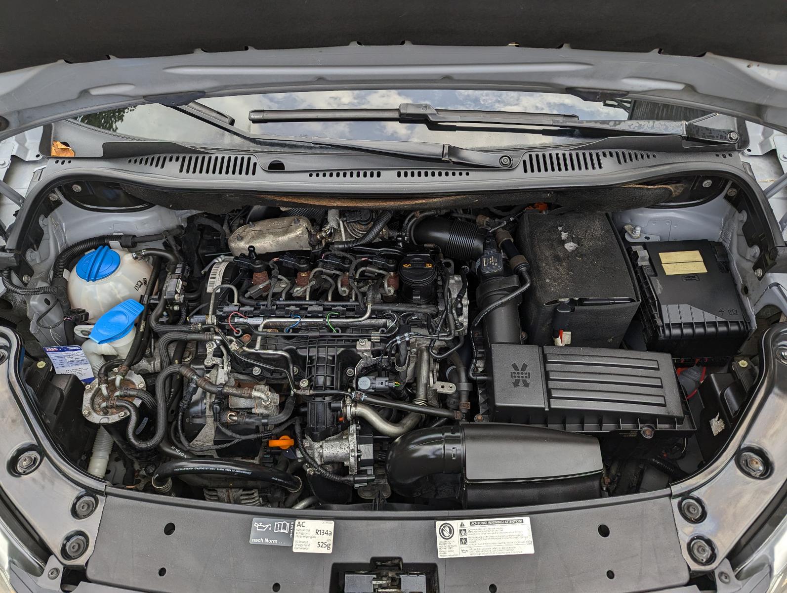 Volkswagen Caddy 2012 — photo 28