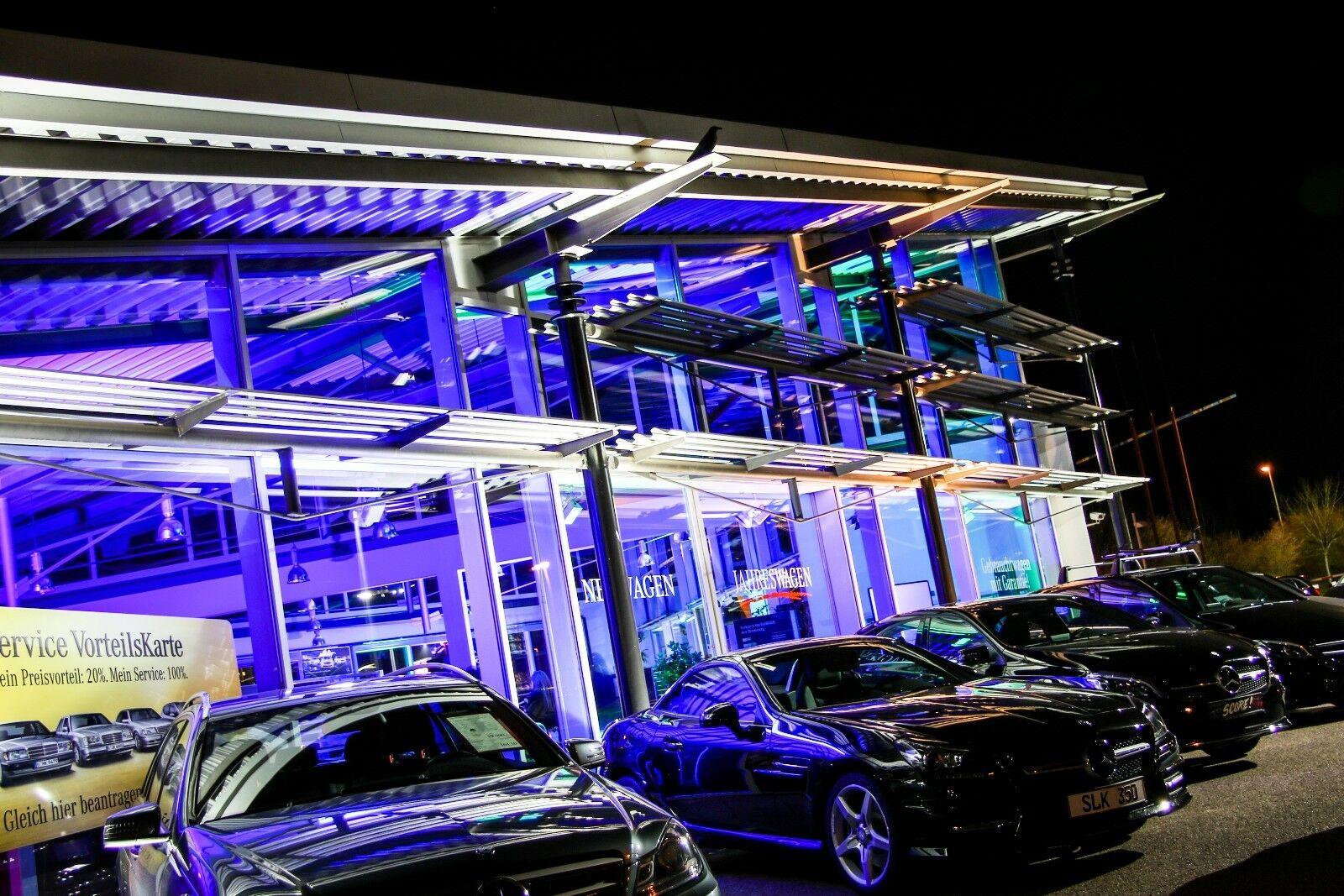 showroom-image-bottom