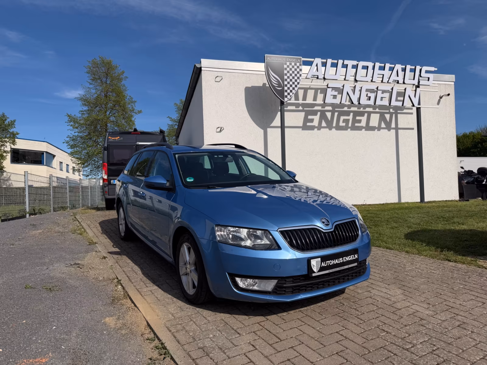 Skoda Octavia Combi 2.0TDI AHK/CAM/TEMP