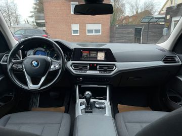 BMW 320 - 11