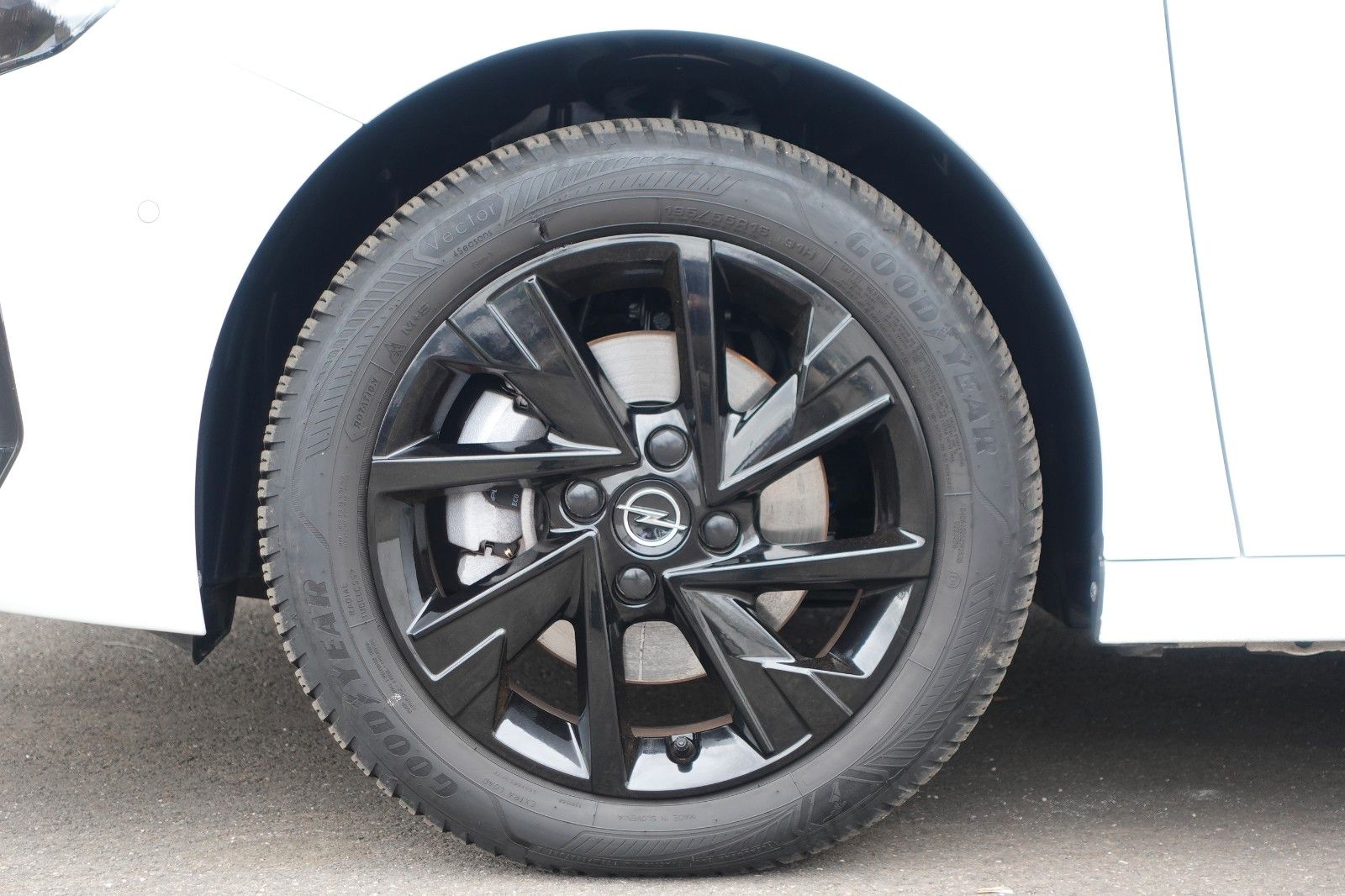 Fahrzeugabbildung Opel Corsa 1.2Turbo GS Allwetter,SHZ,Kamera,PDC,Navi